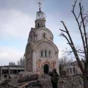 Російська агресія проти України: надзвичайний цинізм і зловживання релігією.