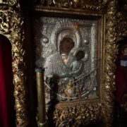 Молитва до Пречистої Владичиці Богородиці: звернення до могутньої покровительки захисту від диявольських спокус та прохання про благословення