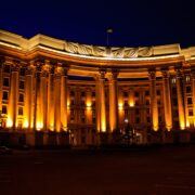 Україна та демократія: збереження свобод віросповідання та забезпечення національної безпеки