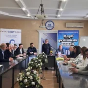 Круглий стіл у Тернополі: обговорювали розрив договору оренди Почаївської лаври та її культурну цінність для України