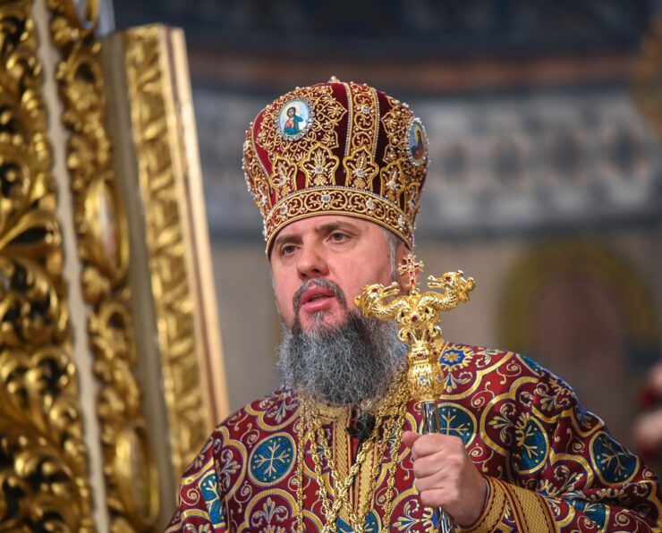 Хрест Господній: символ глибокого жертовного смирення та перемоги над злом" - проповідь Митрополита Епіфанія на Хрестопоклонну неділю Великого посту