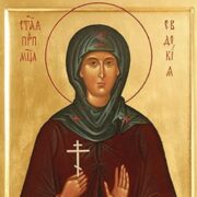 Життя та спадщина святої Піами: значення самотності та молитви в духовному житті