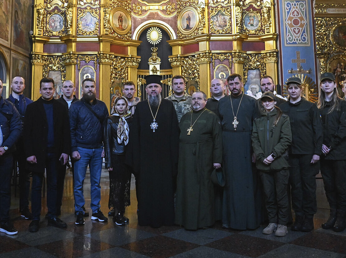 Отримання освячених пасок на фронті: спільна підтримка військовослужбовців та капеланів