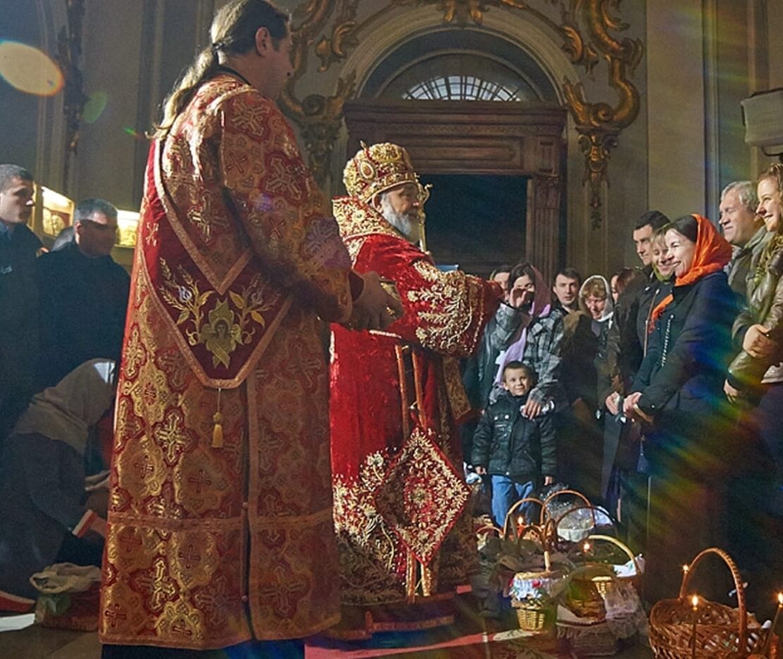 Символ надії та віри на майбутнє України - Великдень