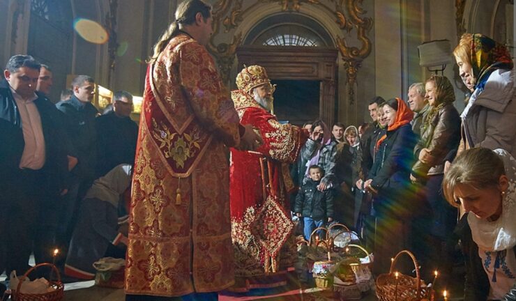Символ надії та віри на майбутнє України - Великдень
