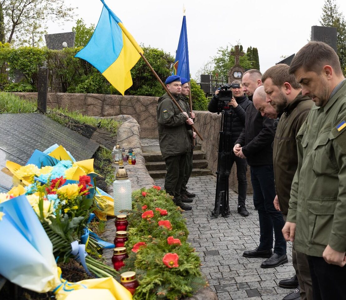 День пам'яті та перемоги над нацизмом: Тернопільщина вшановує жертв війни та продовжує боротьбу з агресором