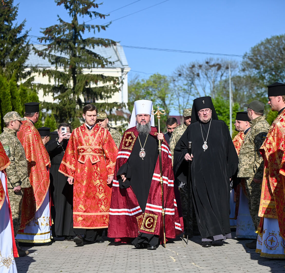 Свято Преполовення П’ятидесятниці: Вшанування преподобного Стефана та звільнення від поневолення