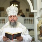 Український народ докорінно відстоює свою віру та національну гідність навіть у тяжкі часи
