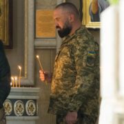 Молитва воїна перед боєм: важливість і сила для захисника Батьківщини