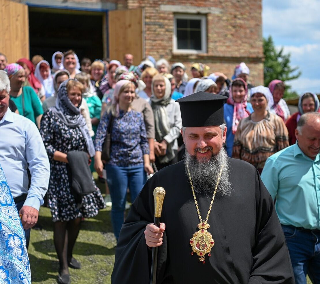 Митрополит Епіфаній відвідав храми Богуславської громади, які доєдналися до ПЦУ