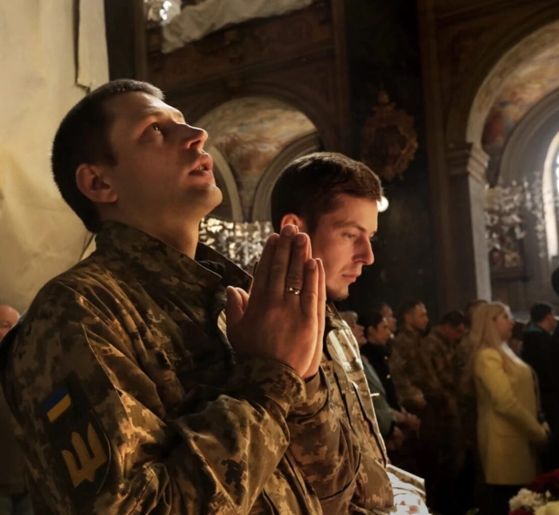 Важливість духовної сили та віри в боротьбі за Батьківщину
