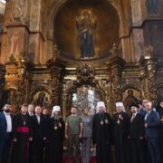 Президент Володимир Зеленський пропонує змінити дати трьох свят в Україні