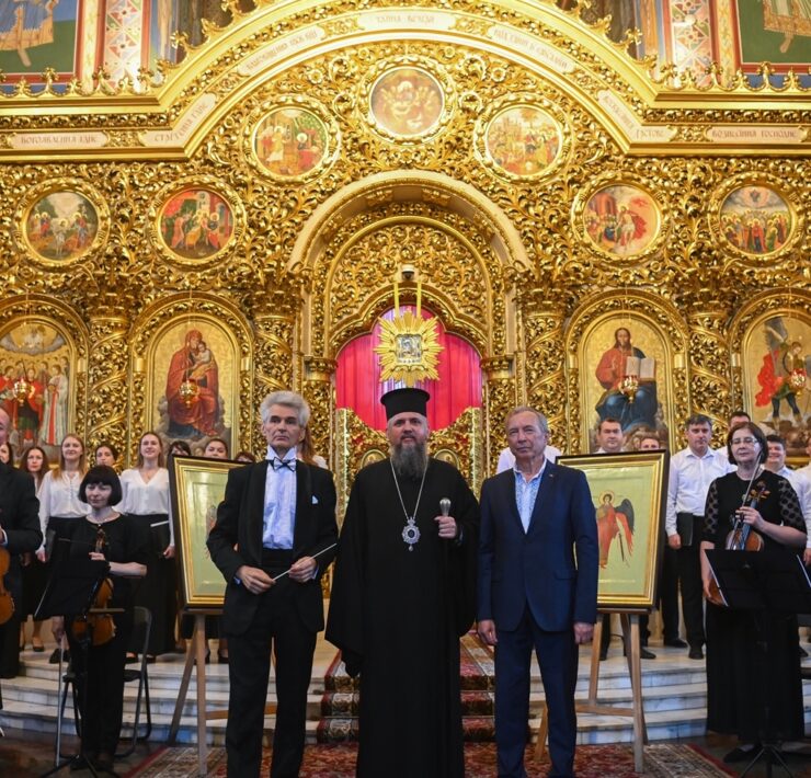 Митрополит Епіфаній взяв участь у музичній «Молитві за медиків»