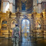 Військова молитва у розпалі бою, яка сповнена віри та віддання