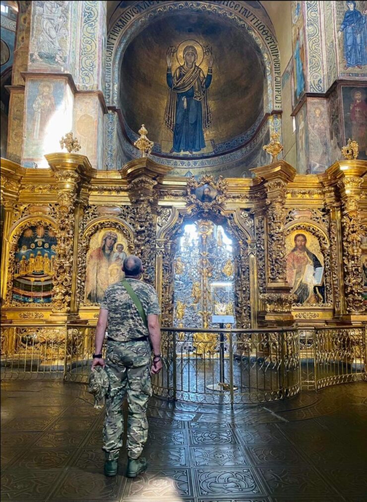Військова молитва у розпалі бою, яка сповнена віри та віддання