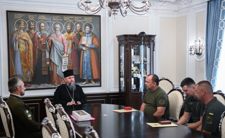 Митрополит Епіфаній відзначив прикордонників високими церковними нагородами