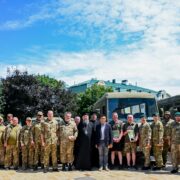 Предстоятель освятив автомобілі та передав їх для потреб захисників України.