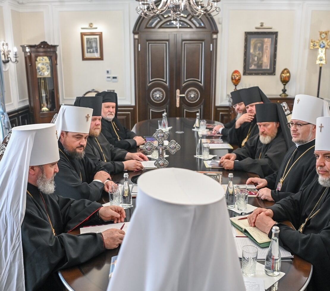 Офіційне засідання Священного Синоду: Важливі рішення для Православної Церкви України
