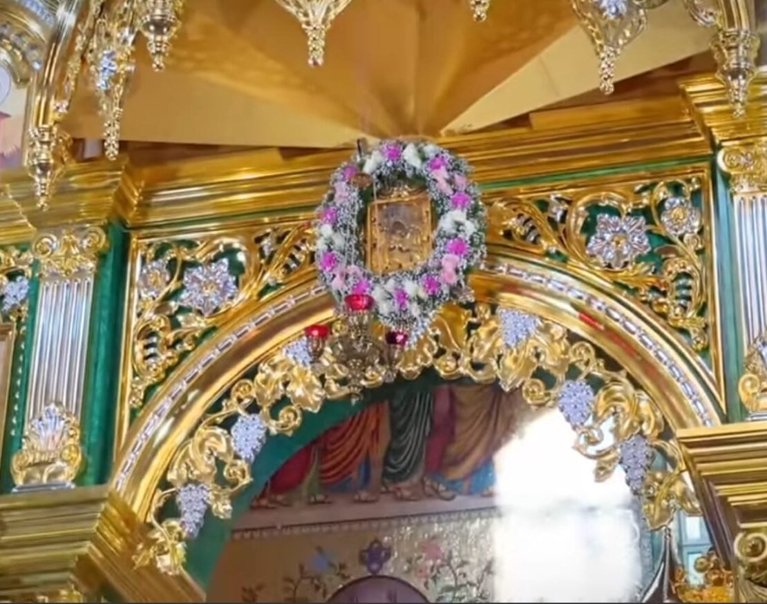 Покаяння та благодарність перед Почаївською чудотворною іконою