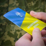 Бог любить кожного, кожному хоче допомогти, і людина може звертатися до Бога у всякий час та на всякому місці, у будь-яких життєвих обставинах, щоб прославляти та дякувати Господеві, просити Його про благословення і допомогу.