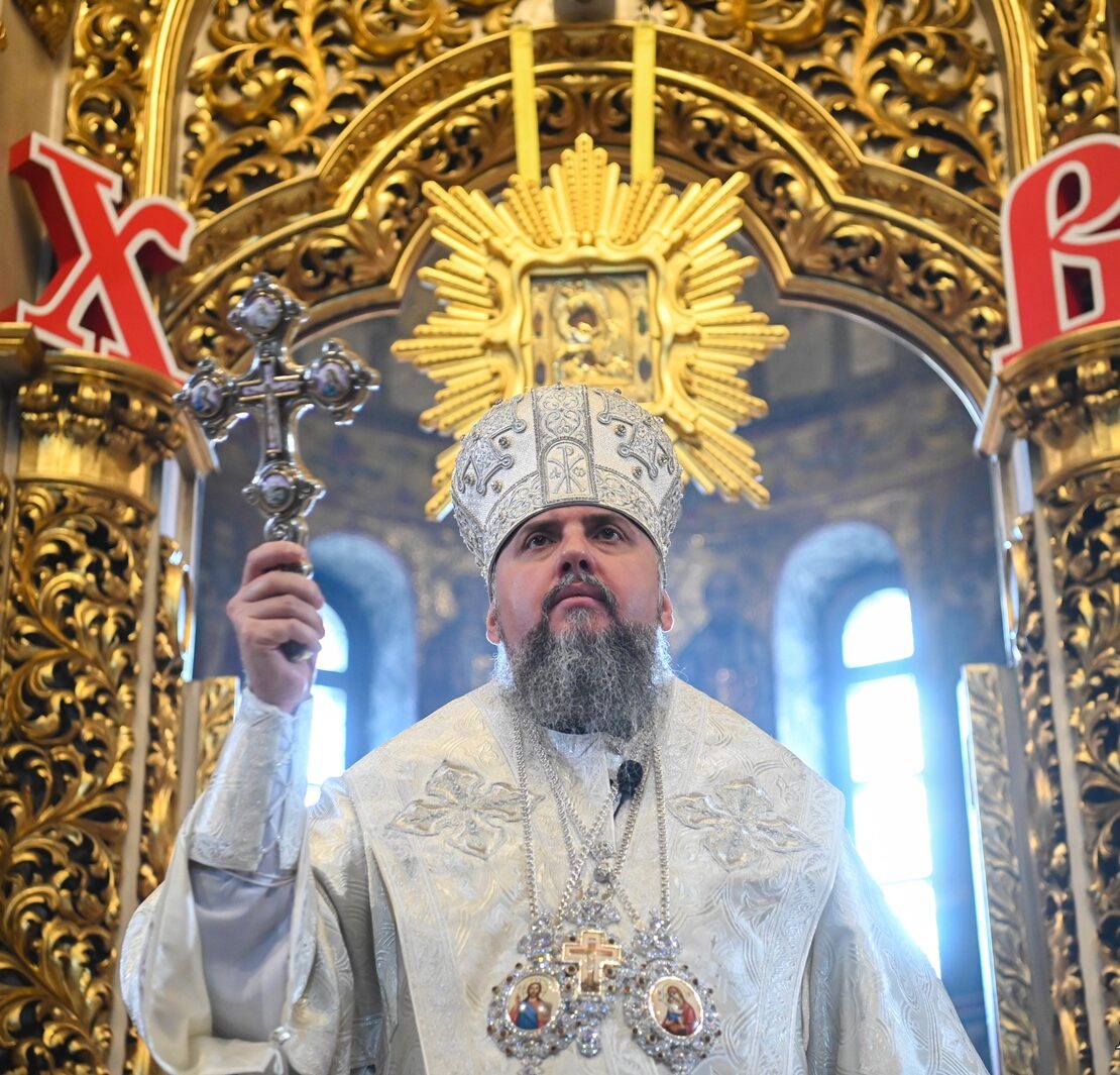 Пастирське служіння: Виклики та відповідальність