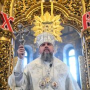 Пастирське служіння: Виклики та відповідальність